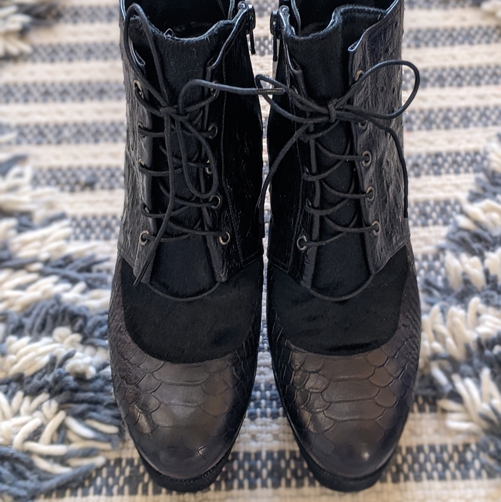 Stuart Weitzman Black Leather Boots Size 8 - Picture 2 of 13